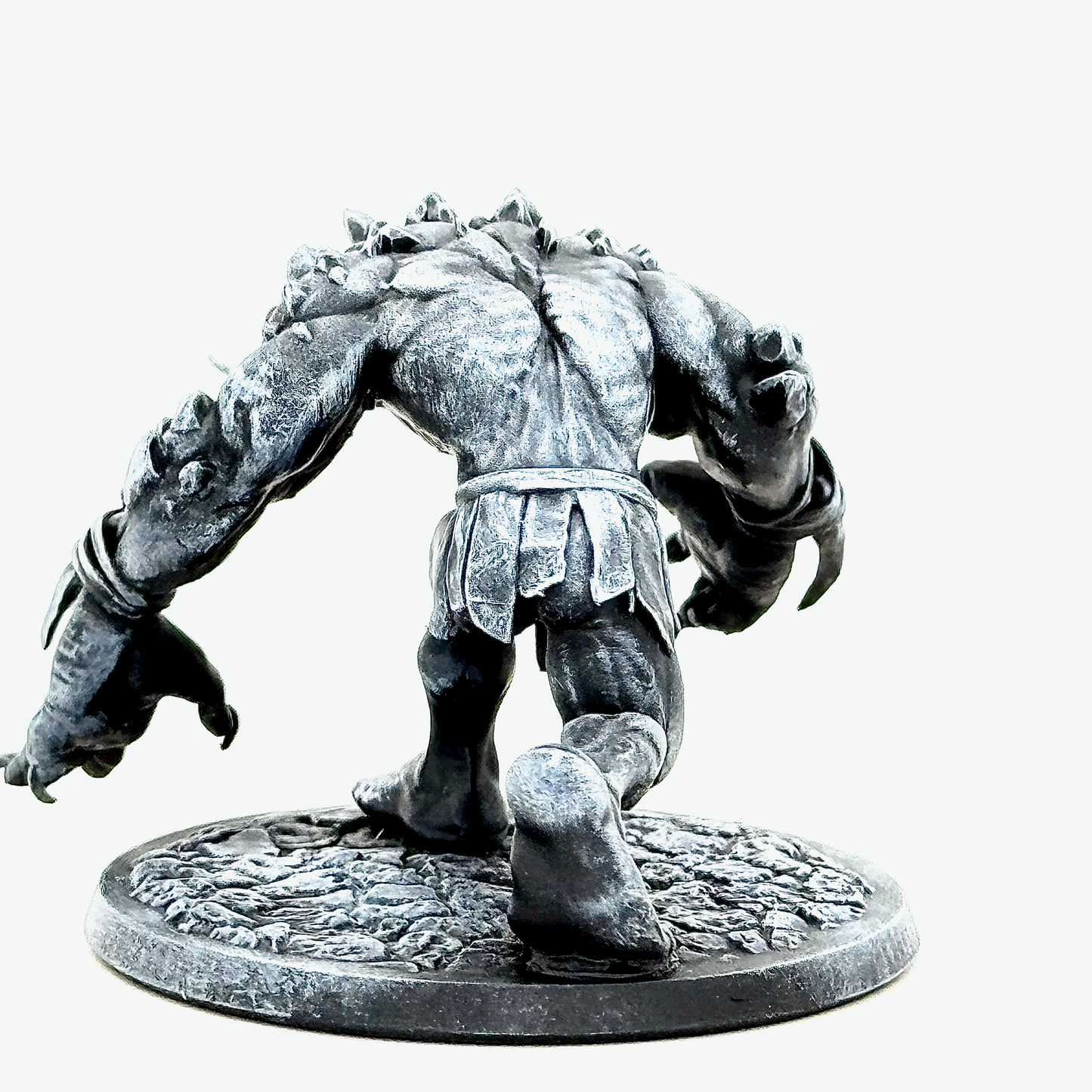 Troll Sneaka