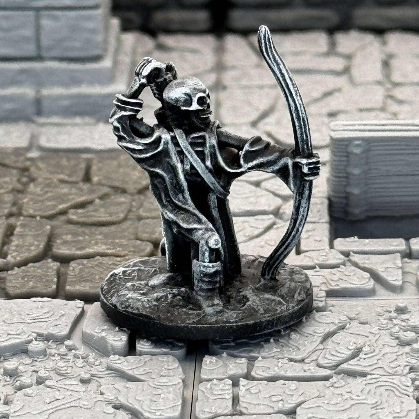 Skeleton Kneeling Bow
