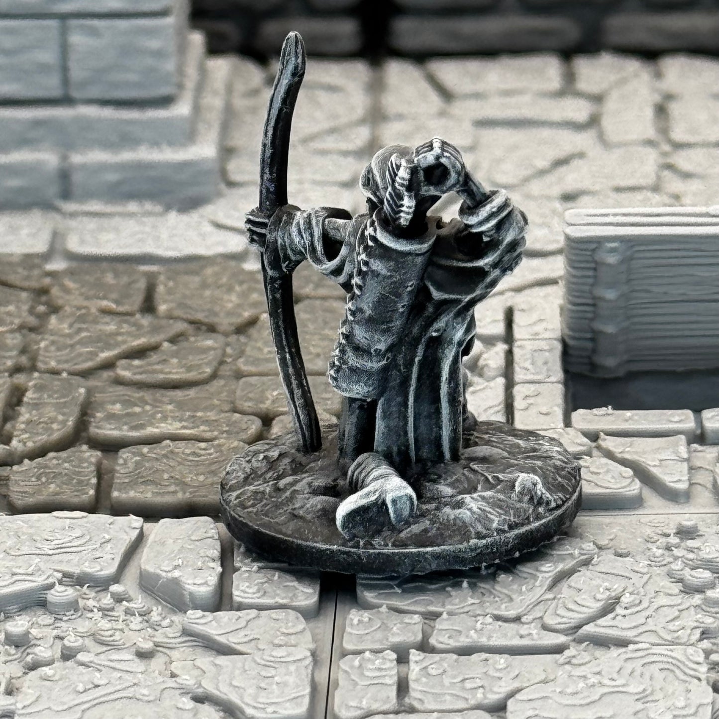 Skeleton Kneeling Bow