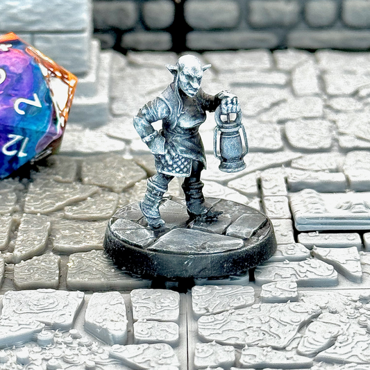 Deep Gnome (Svirfneblin) - Lantern