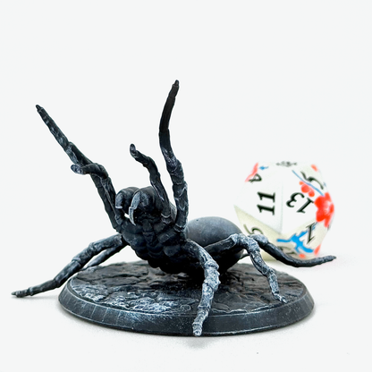 Giant Spider - Alert