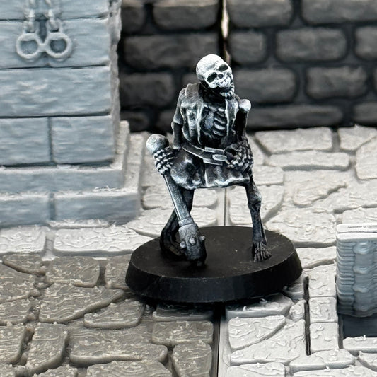 Skeleton Mace