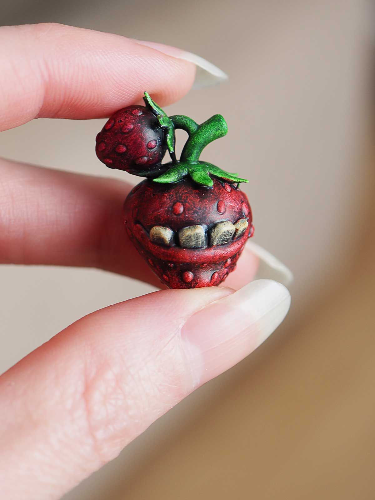 Strawberry mimics