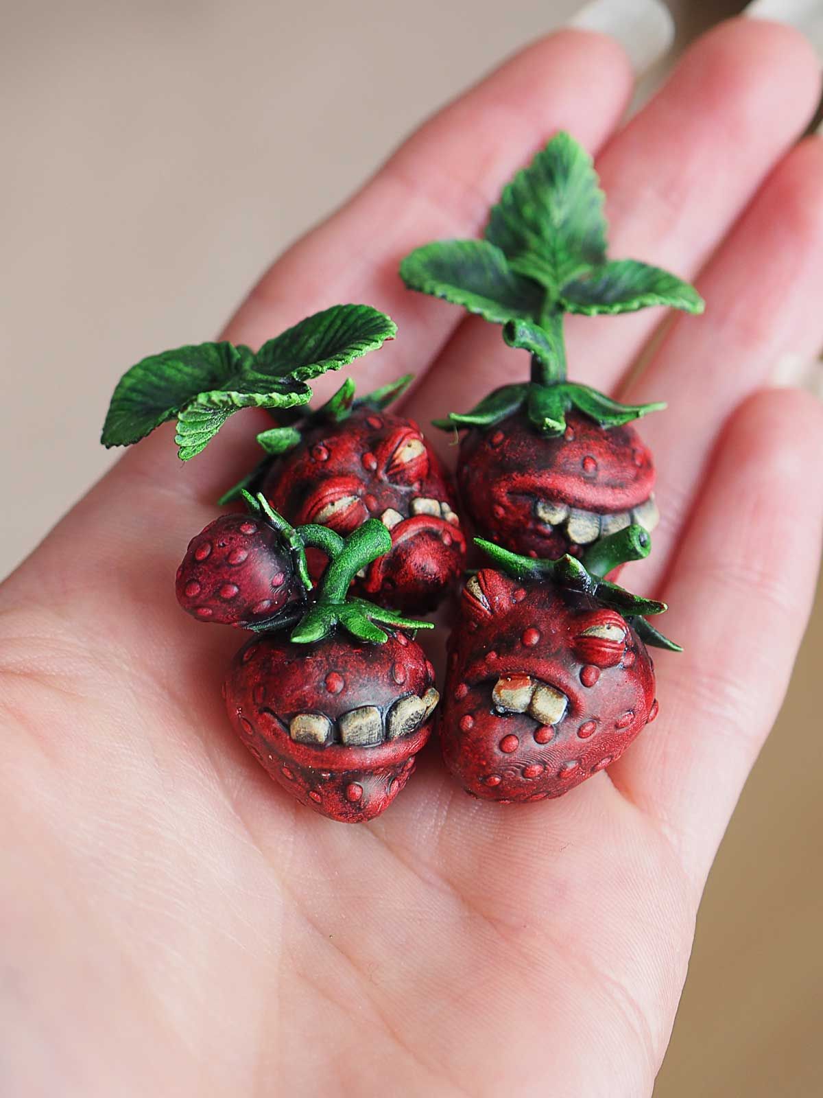 Strawberry mimics